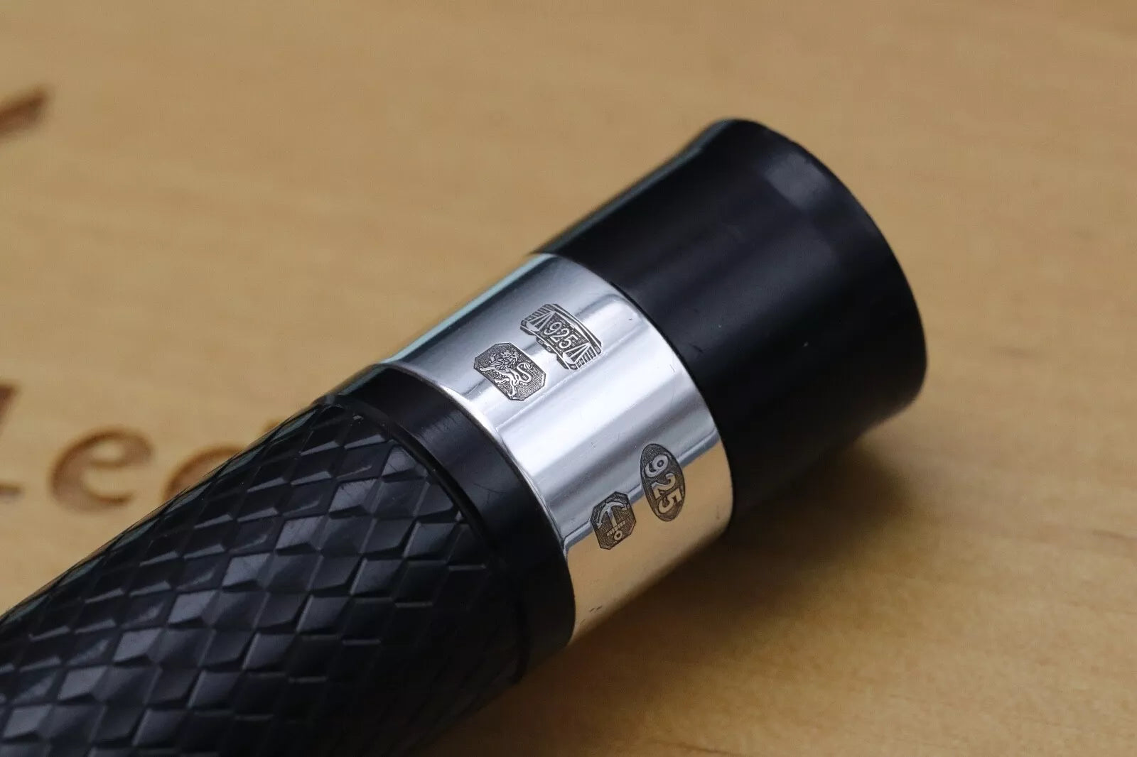 Yard-O-Led Retro Grand Silver Barley Fountain Pen - Broad Nib image 9