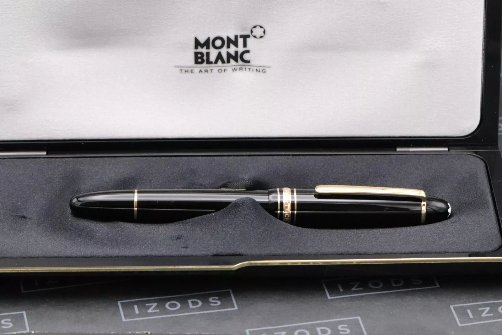 Montblanc Meisterstuck 146 LeGrand Gold-Coated Fountain Pen image 8
