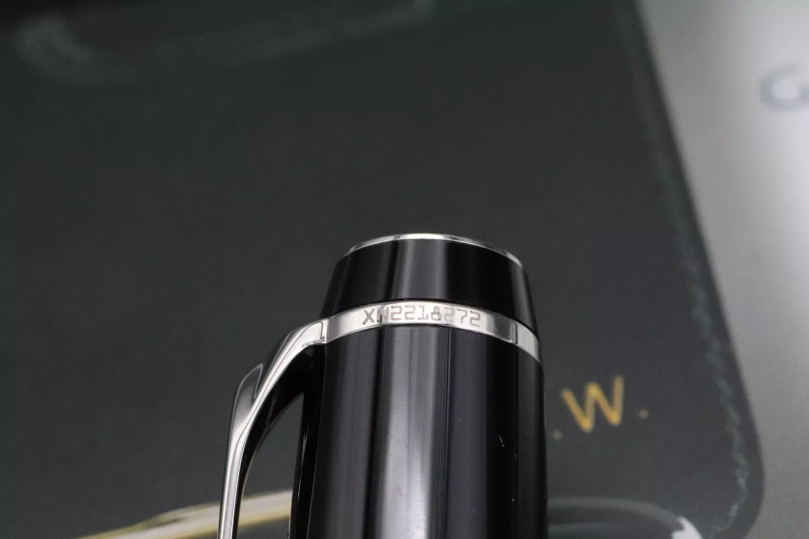 Montblanc Boheme Platinum Line No Stone Fountain Pen - Broad Nib image 5