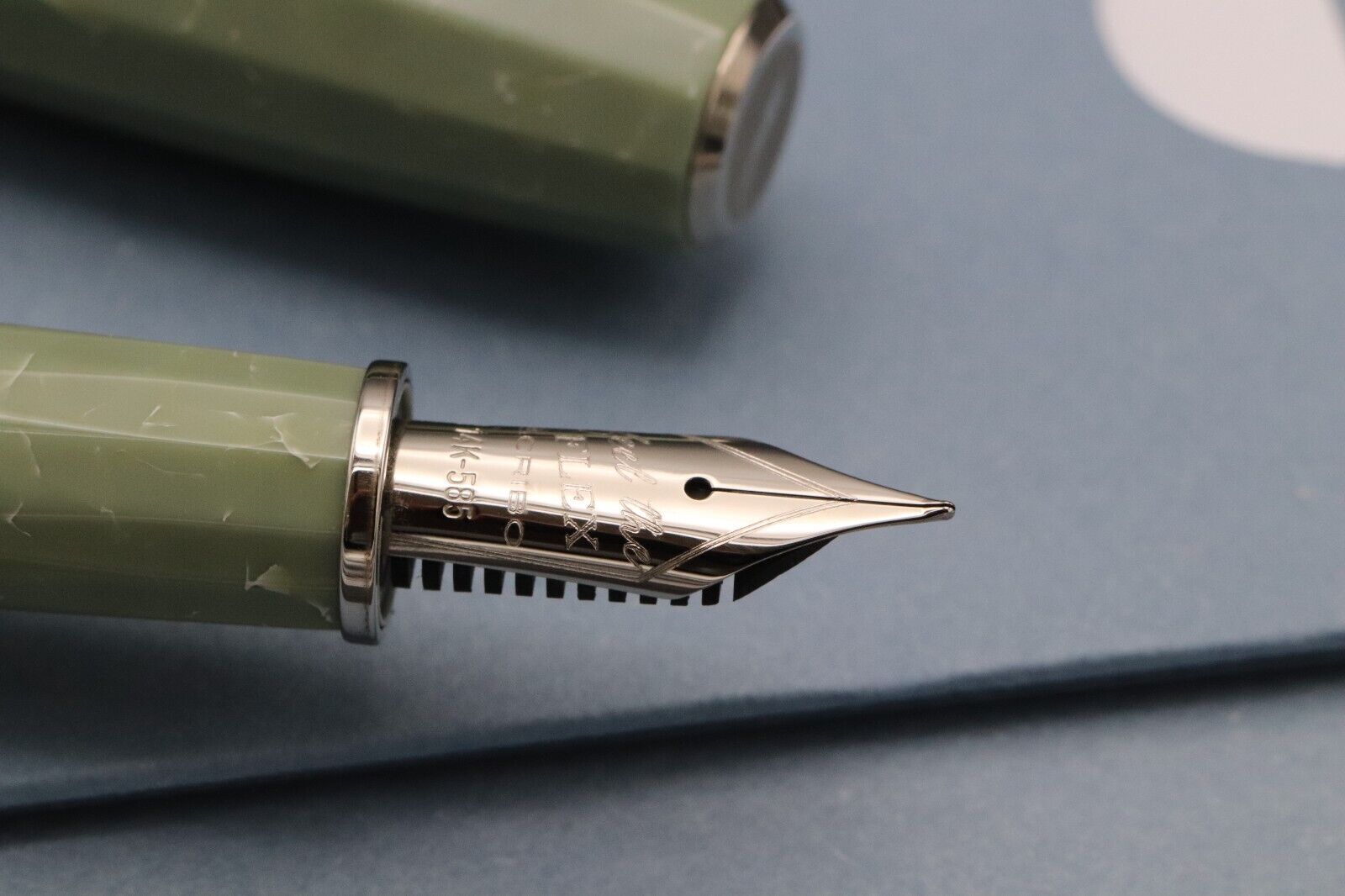 SCRIBO Feel Verde Antico Fountain Pen - 14k Flex EF Nib image 2