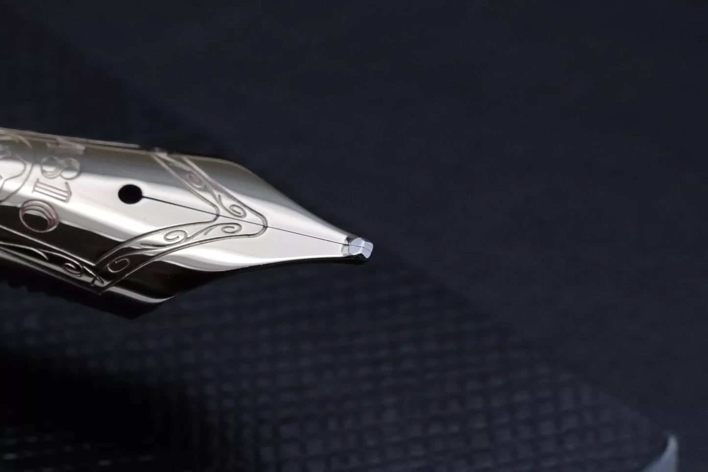 Montblanc Meisterstuck LeGrand Solitaire Geometric Dimension Fountain Pen image 8