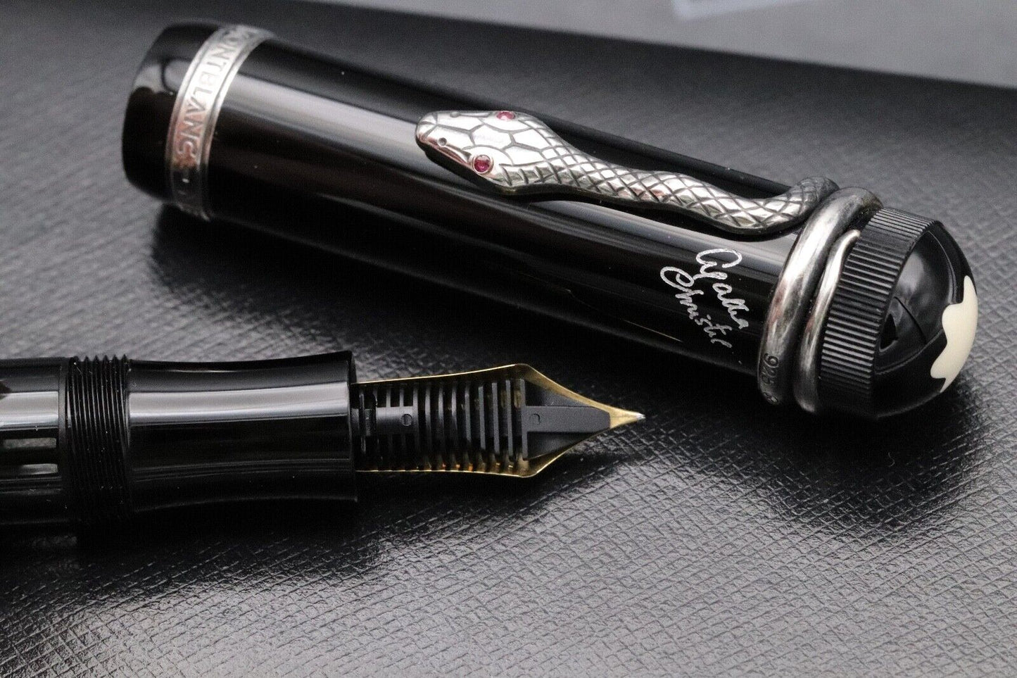 Montblanc Writers Edition Agatha Christie Fountain Pen - NEVER INKED - Fine Nib image 3