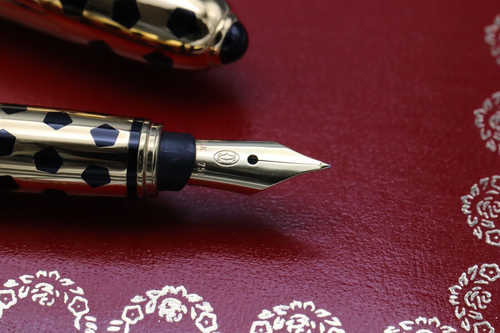 Cartier Panthere de Cartier Black Gold-Plated Fountain Pen - UNUSED - 1990 image 2