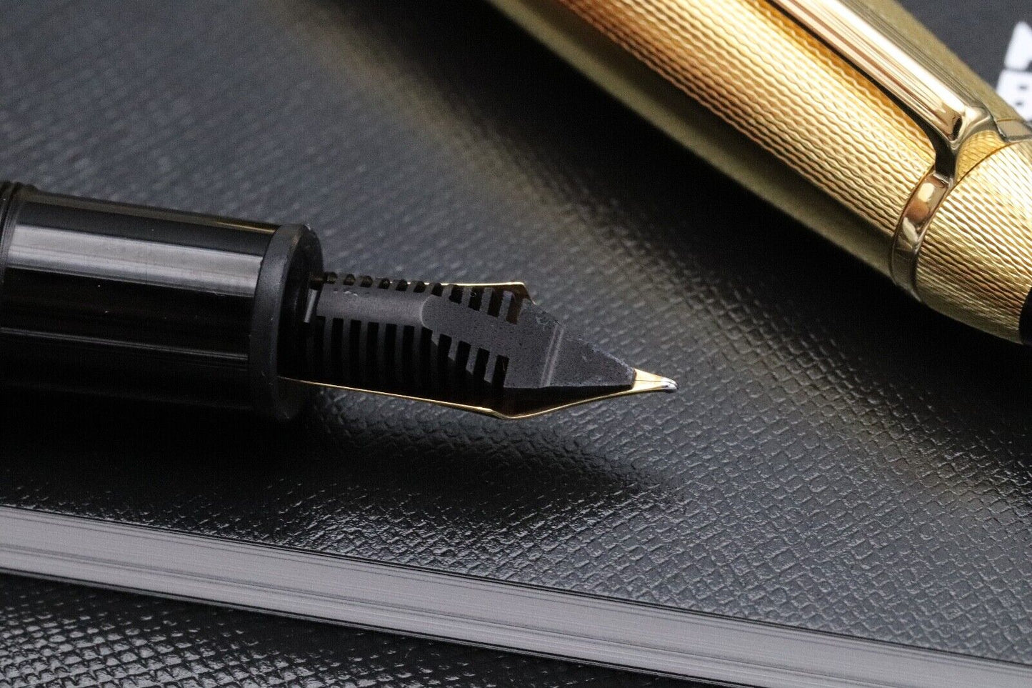 Montblanc Meisterstuck 146 LeGrand Barley Gold-Plated Fountain Pen - 1991-92 image 4