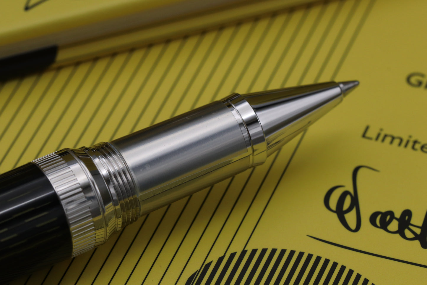 Montblanc Great Characters Walt Disney Limited Edition Rollerball Pen - UNUSED