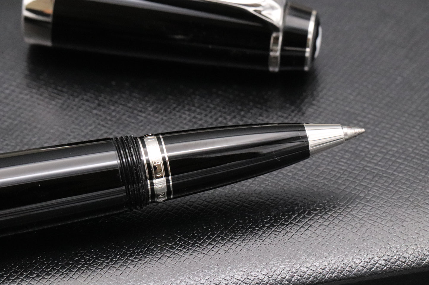 Montblanc Boheme Noir Rollerball / Fineliner Pen