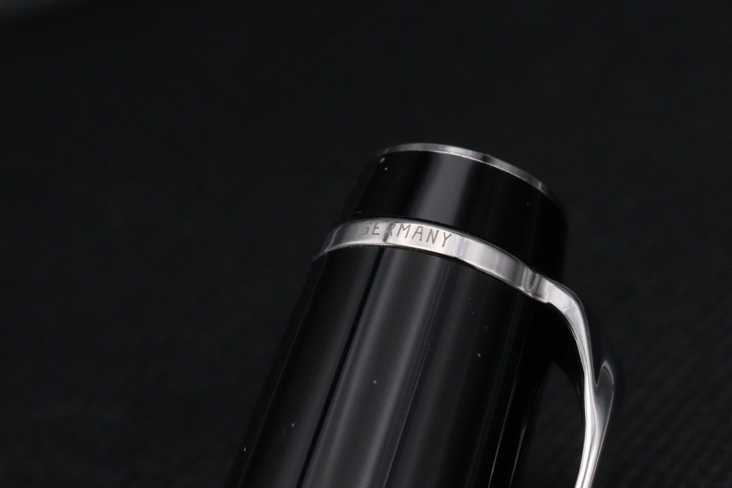 Montblanc Boheme Noir Rollerball / Fineliner Pen