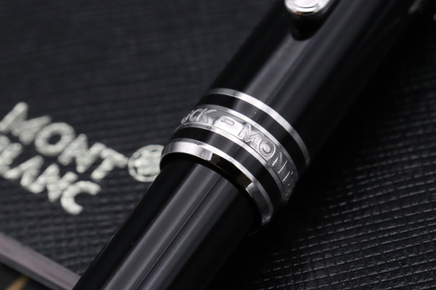 Montblanc Meisterstück 114 Mozart Platinum-Coated Fountain Pen - UNUSED