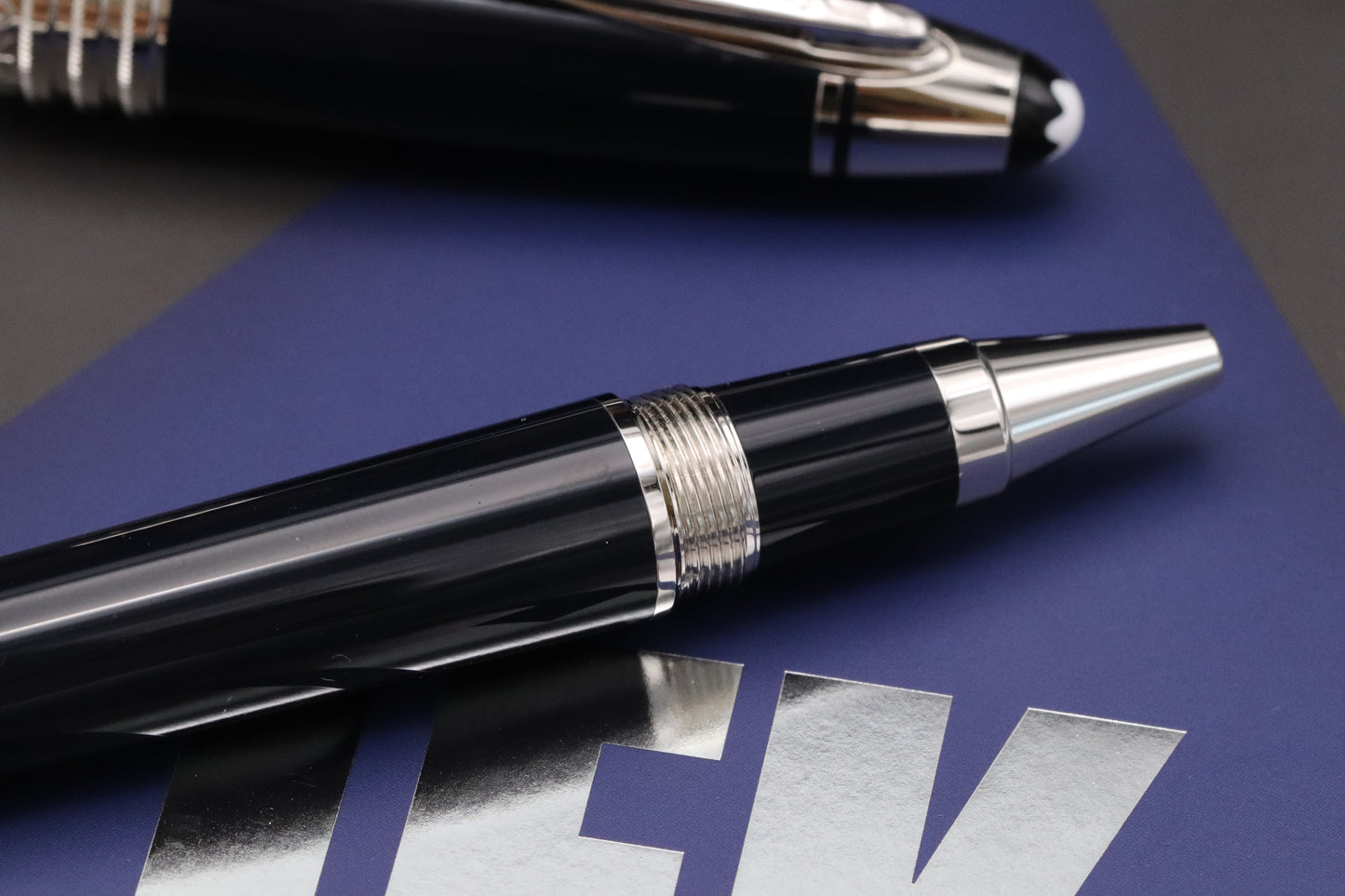 Montblanc Great Characters John F. Kennedy JFK Blue Rollerball Pen