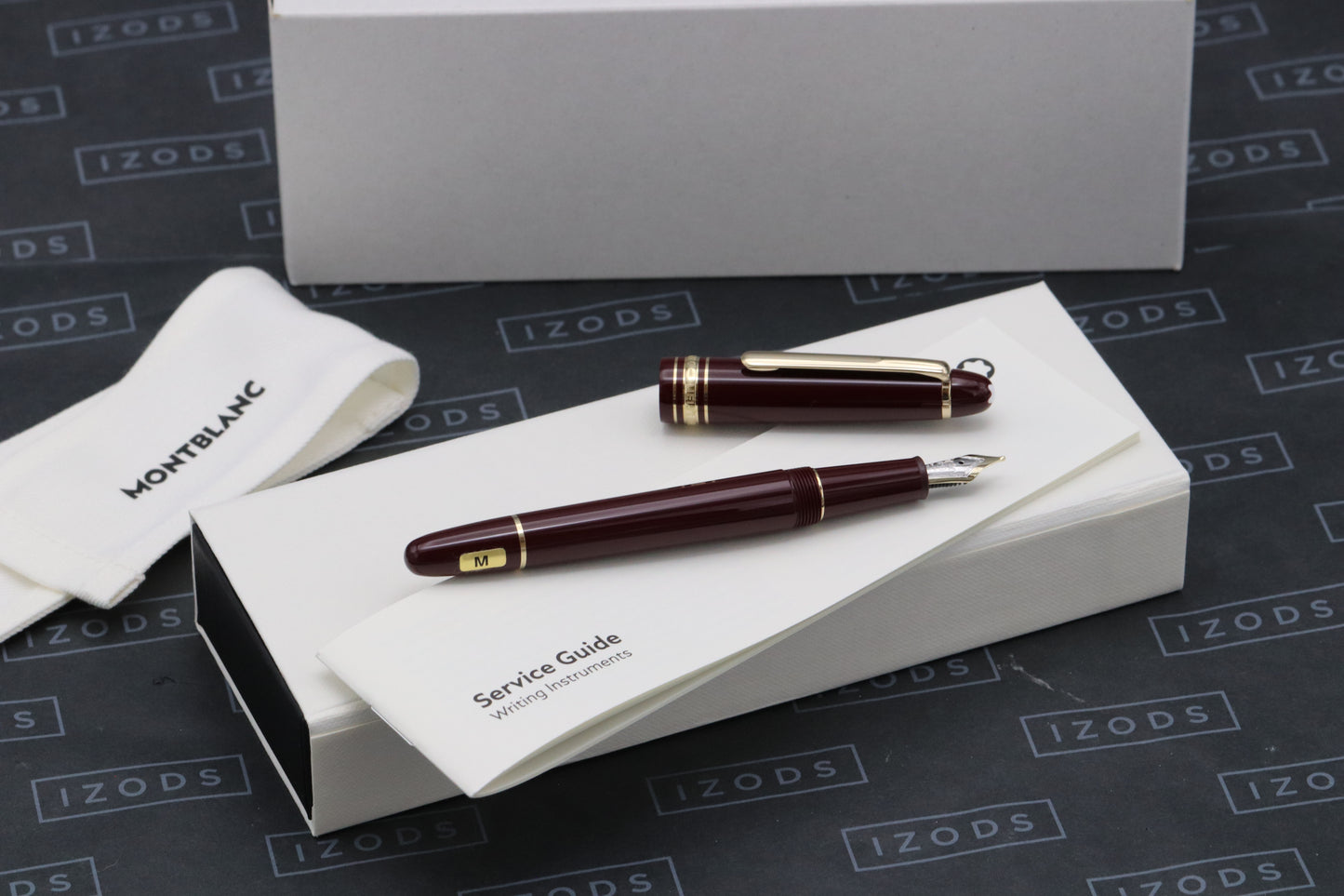 Montblanc Meisterstuck Classique Burgundy 2025 Fountain Pen - NEW