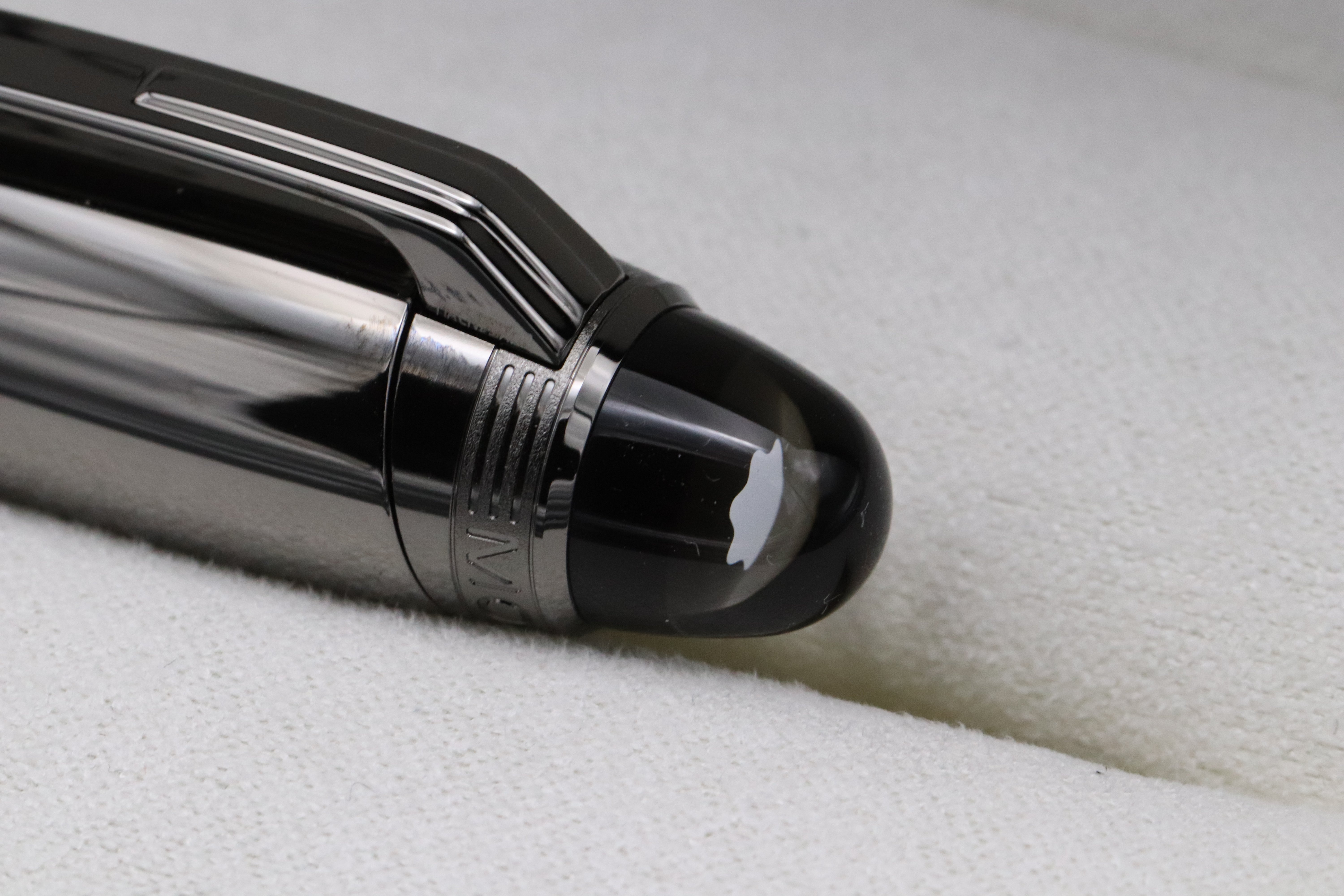 Montblanc Starwalker Ultra Black Doue Rollerball / Fineliner Pen