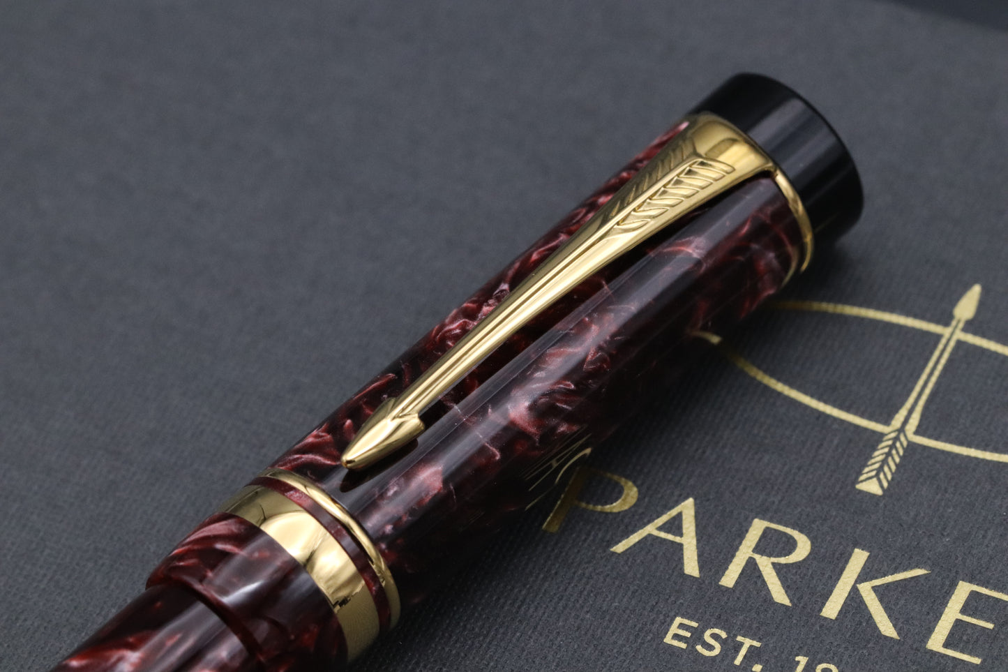 Parker Duofold International Red Marble Fountain Pen - MK1 - 1995