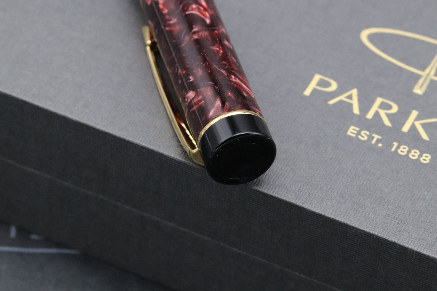 Parker Duofold International Red Marble Fountain Pen - MK1 - 1995