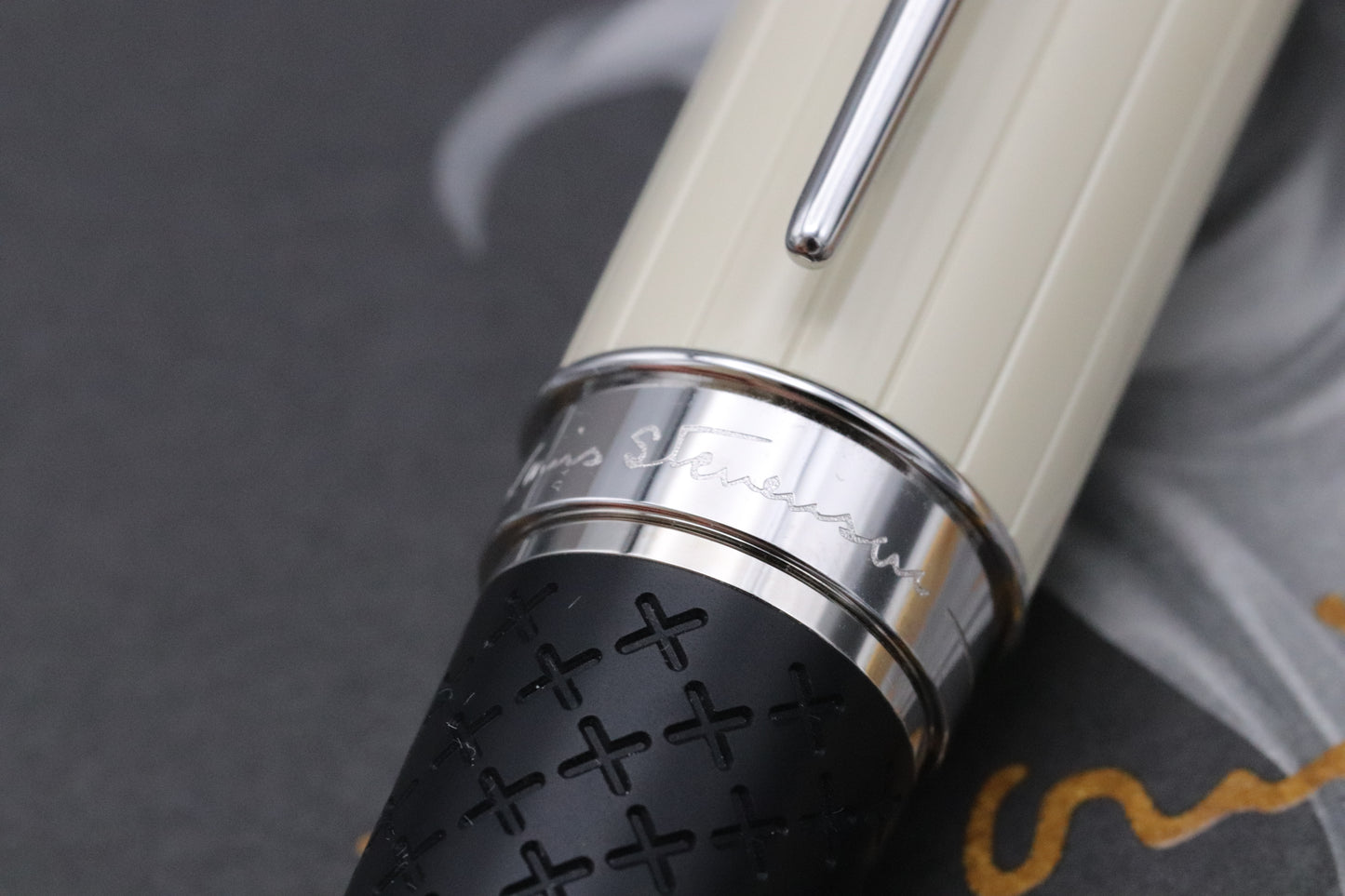 Montblanc Writers Edition Robert Louis Stevenson Fountain Pen - INKED ONCE