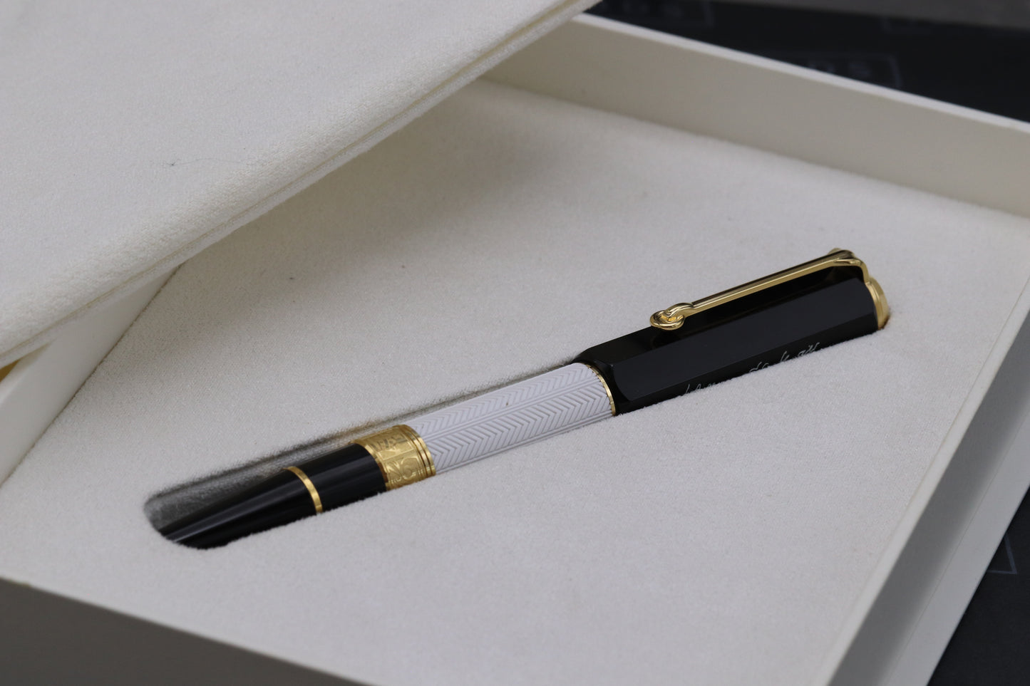 Montblanc Writers Edition William Shakespeare Fountain Pen - INKED ONCE