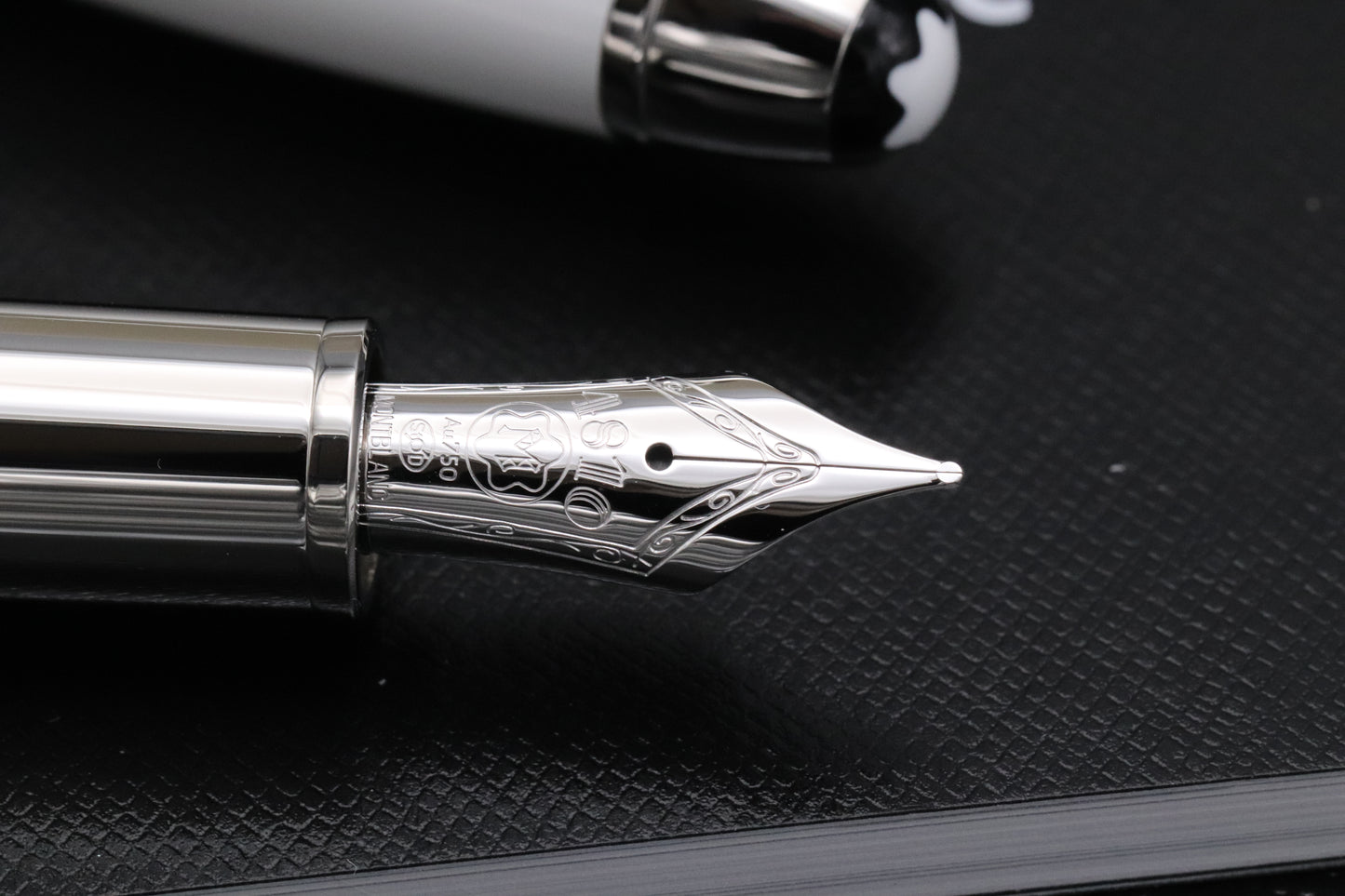 Montblanc Meisterstuck LeGrand White Solitaire Fountain Pen - NEW