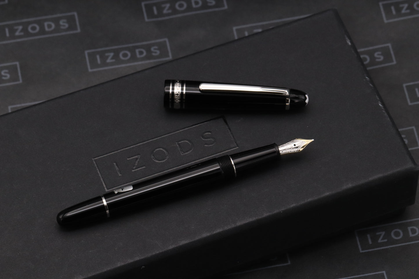 Montblanc Meisterstuck 145 Classique Platinum Coated Fountain Pen - Fine Nib