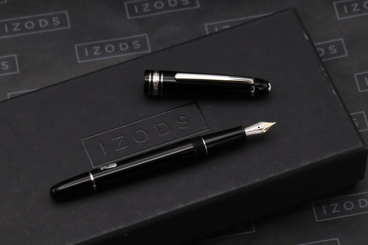Montblanc Meisterstuck 145 Classique Platinum Coated Fountain Pen - Fine Nib
