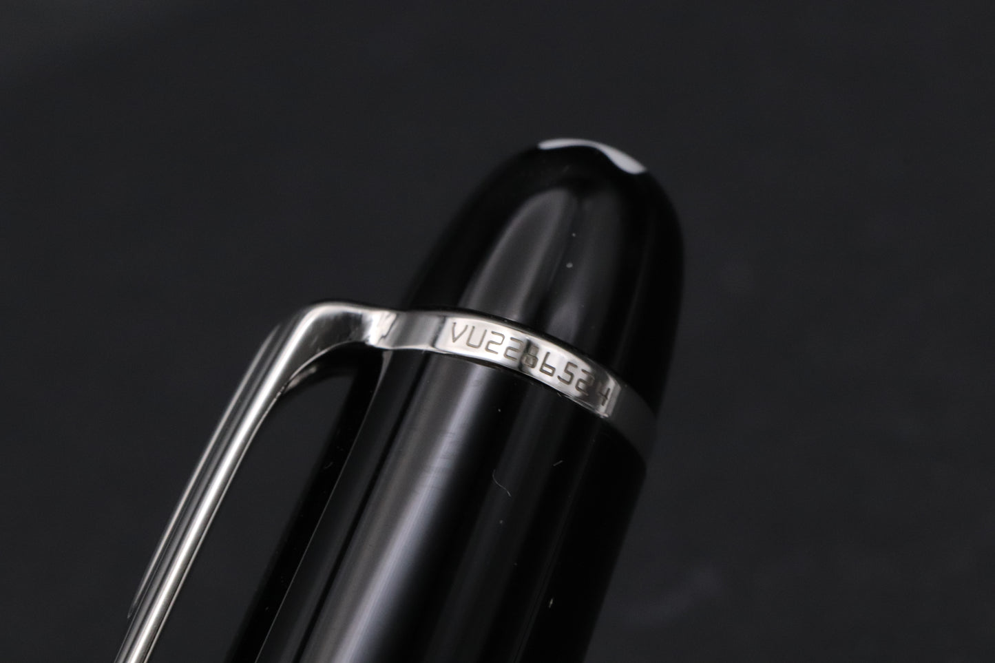 Montblanc Meisterstuck 145 Classique Platinum Coated Fountain Pen - Fine Nib