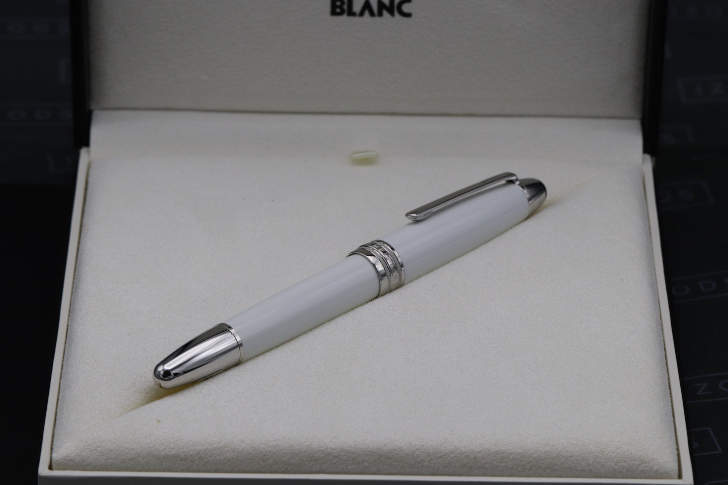 Montblanc Meisterstuck LeGrand White Solitaire Fountain Pen - NEW