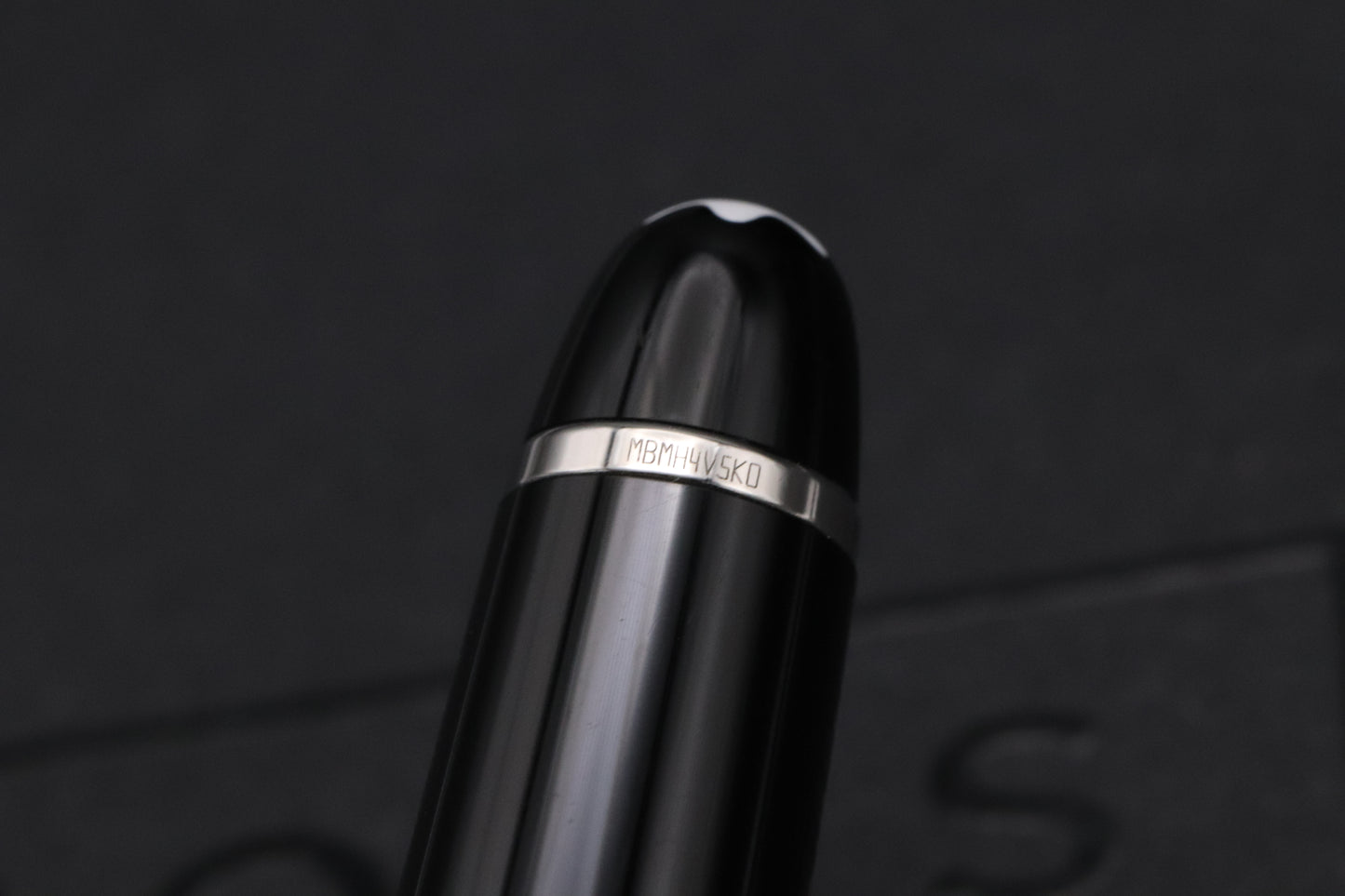 Montblanc Meisterstuck 145 Classique Platinum Coated Fountain Pen - Medium Nib