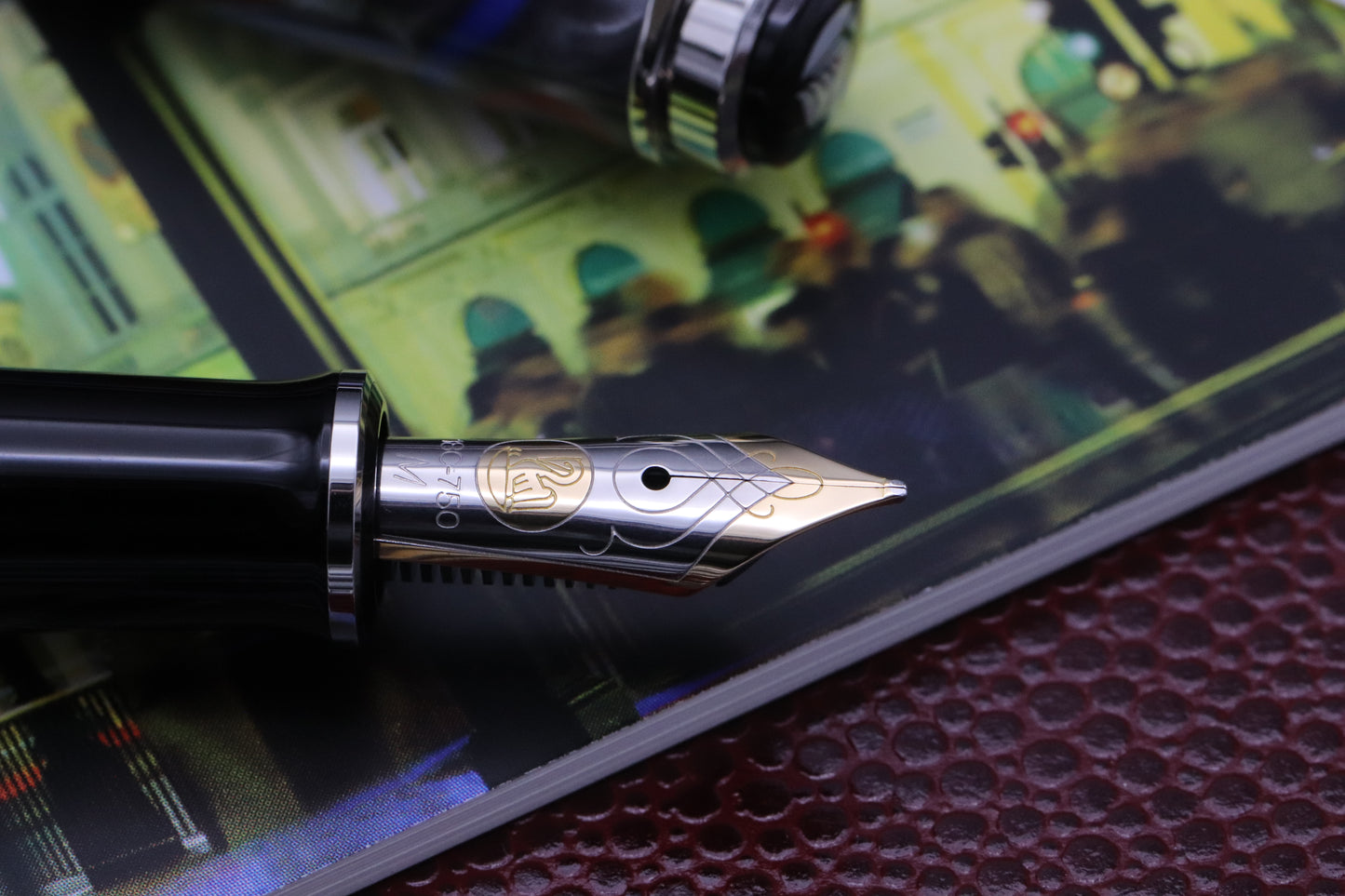 Pelikan Souveran M620 Piccadilly Circus Special Edition Fountain Pen - UNUSED