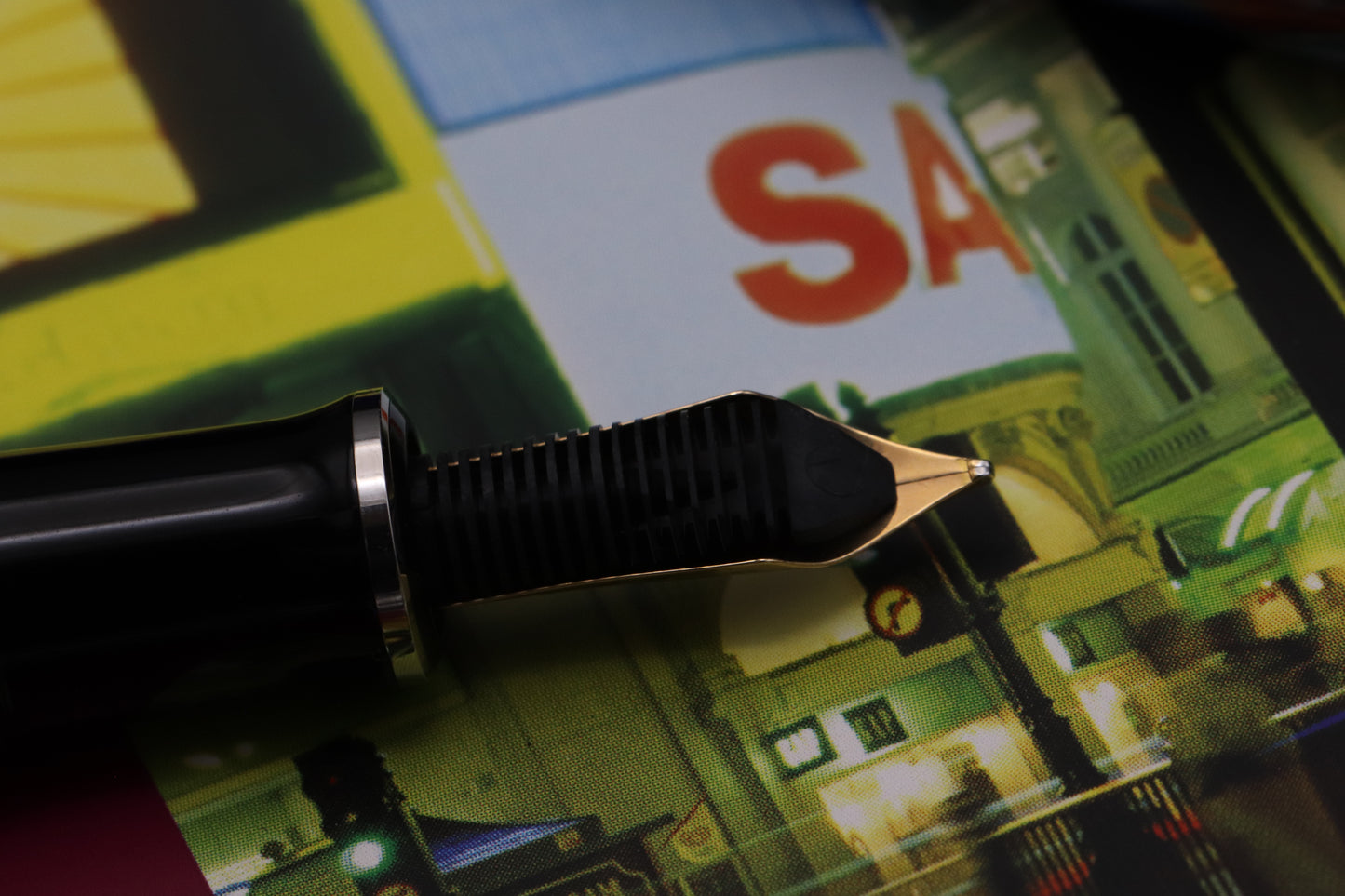 Pelikan Souveran M620 Piccadilly Circus Special Edition Fountain Pen - UNUSED