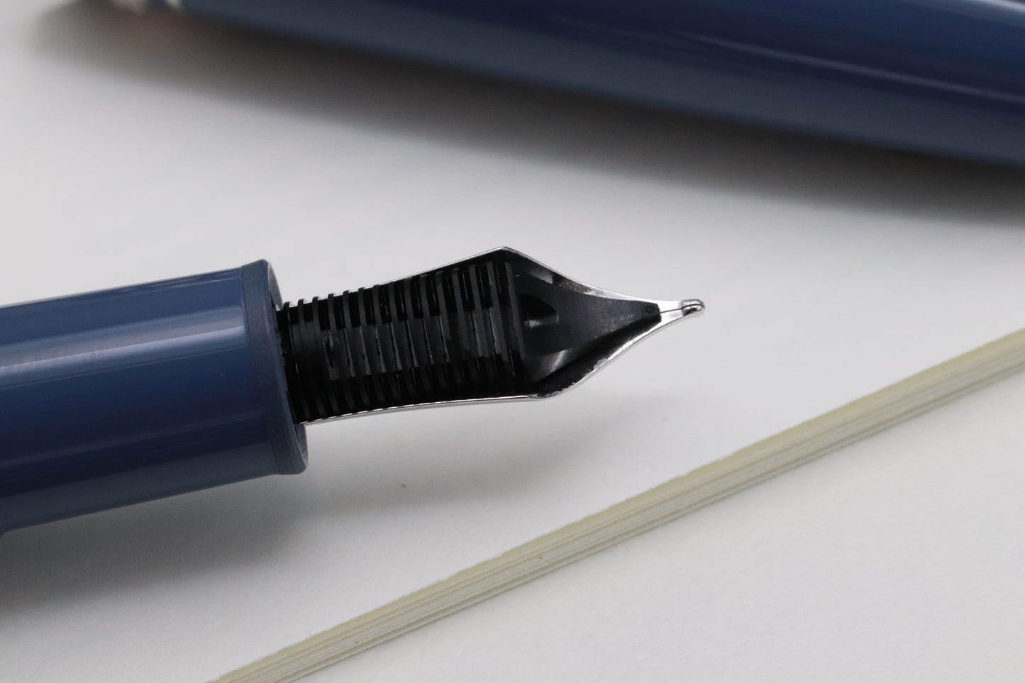 Montblanc Meisterstuck 146 LeGrand Glacier Fountain Pen and Pouch