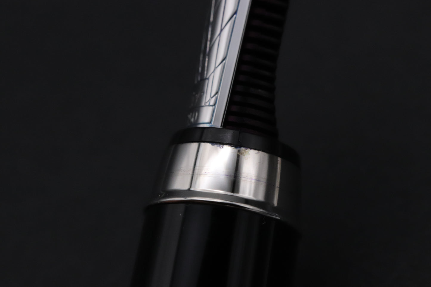 Cartier R de Cartier Circular-Grained Decor Fountain Pen