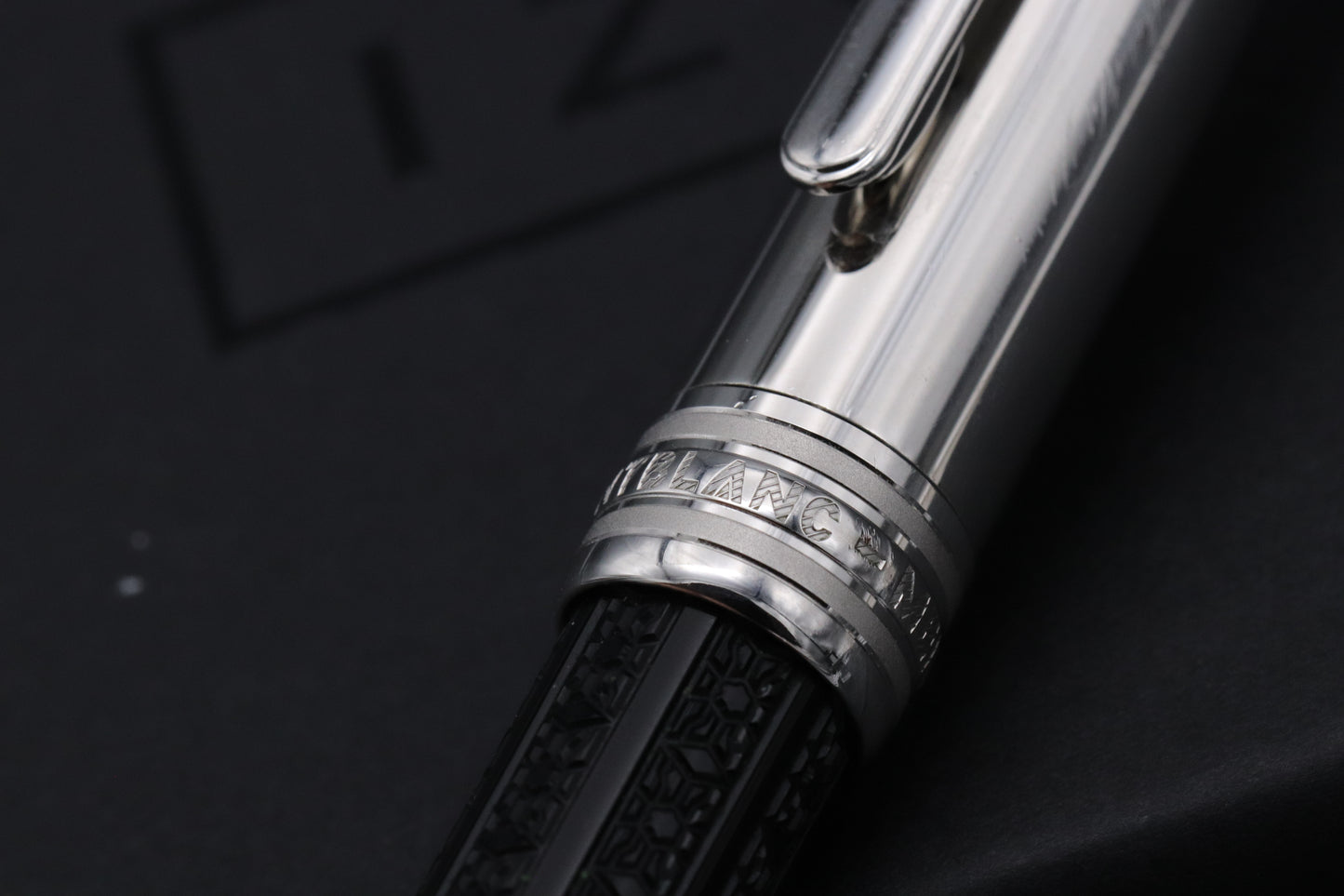 Montblanc Meisterstuck 164 Classique Doue Signum Ballpoint Pen