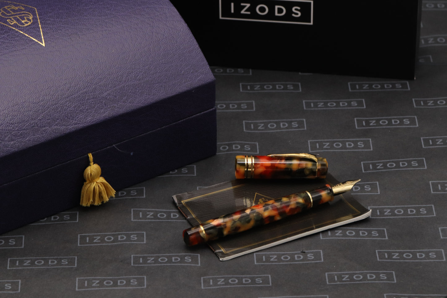 Conway Stewart Belliver Coral Green Fountain Pen - IM Nib