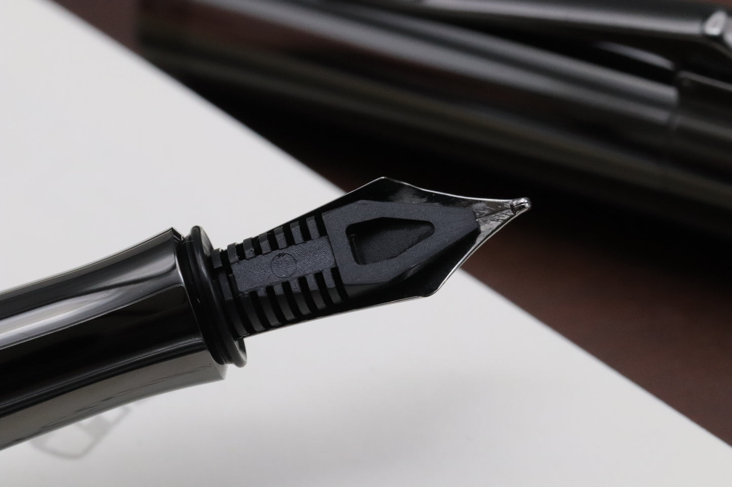 Graf von Faber-Castell Classic Macassar Fountain Pen