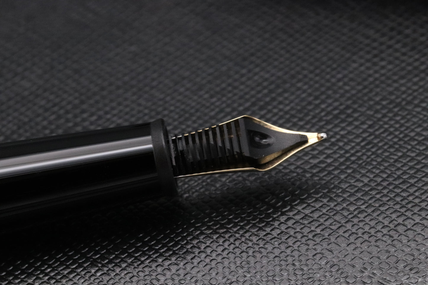 Montblanc Meisterstuck 145 Classique Gold Coated Fountain Pen - UNUSED