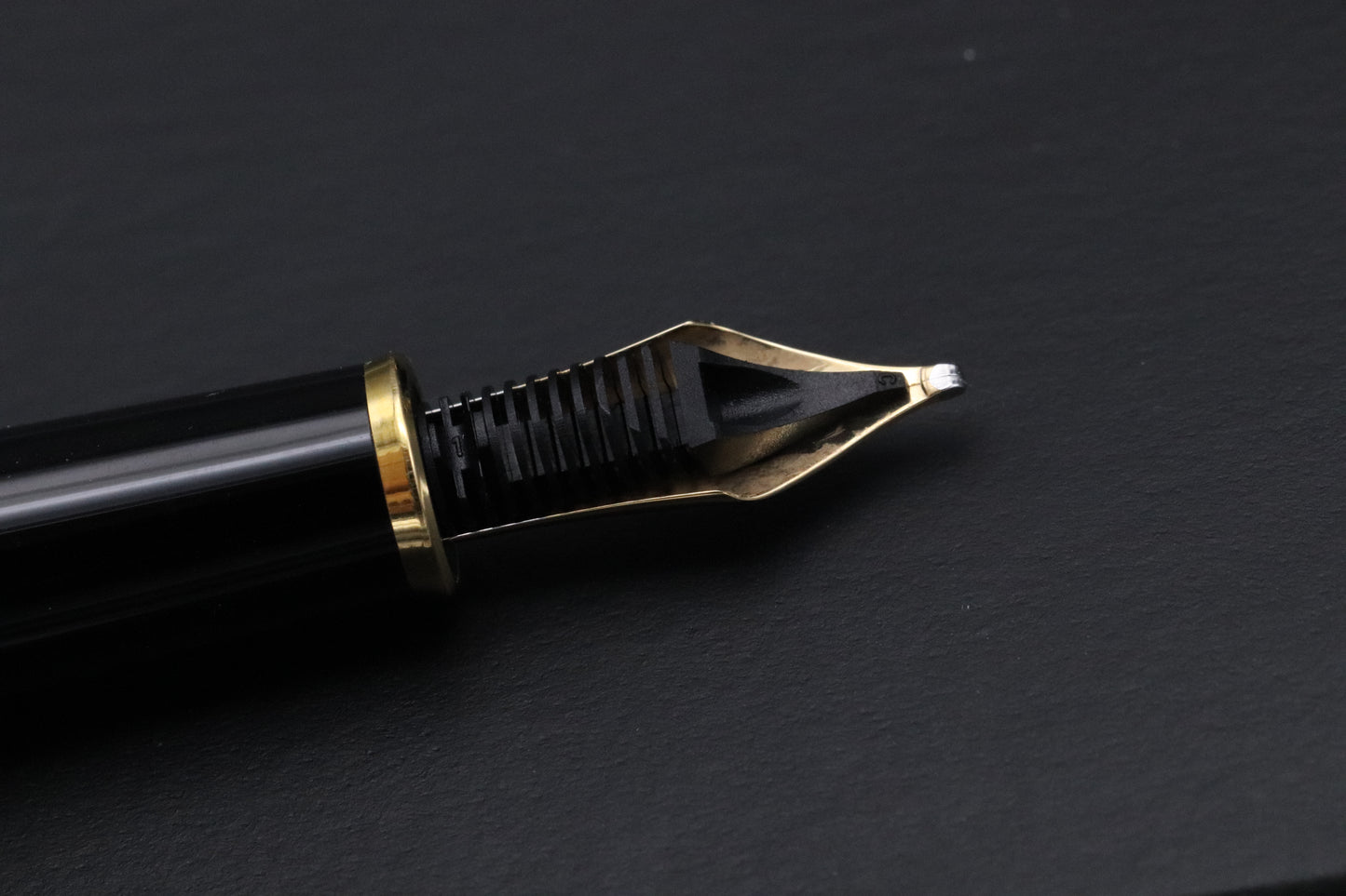 Montblanc Meisterstuck 144 Classique Gold Coated Fountain Pen - Broad Nib