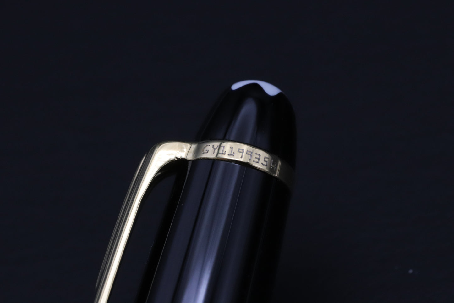 Montblanc Meisterstuck 144 Classique Gold Coated Fountain Pen - Broad Nib