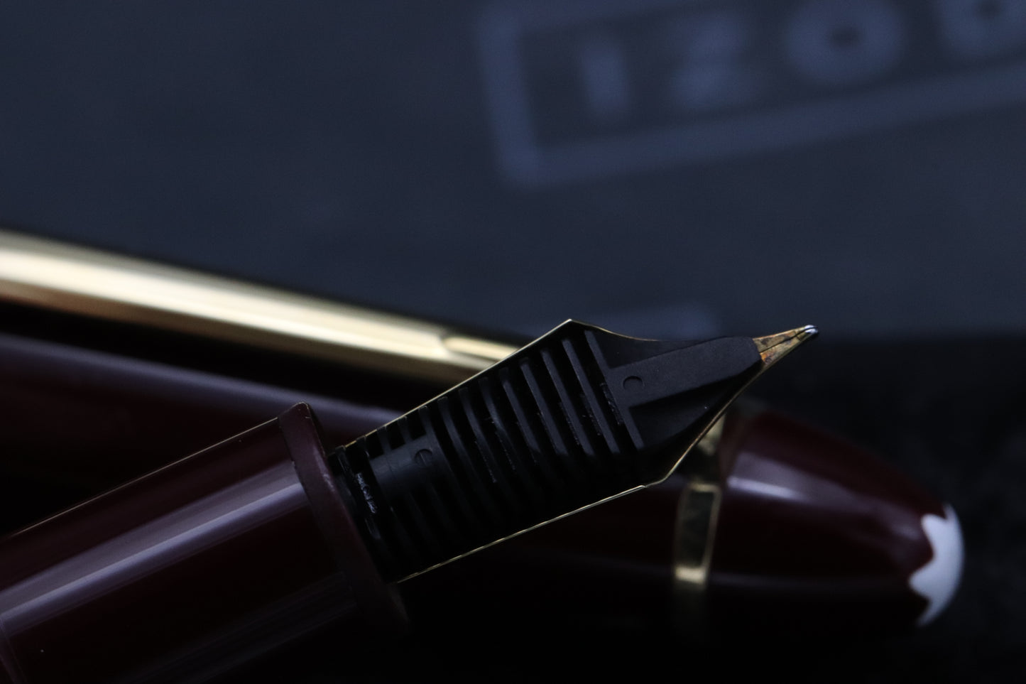 Montblanc Meisterstuck 146 LeGrand Bordeaux Fountain Pen - 1991-92 - 18k Fine Nib