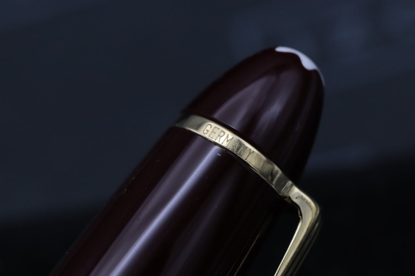 Montblanc Meisterstuck 146 LeGrand Bordeaux Fountain Pen - 1991-92 - 18k Fine Nib