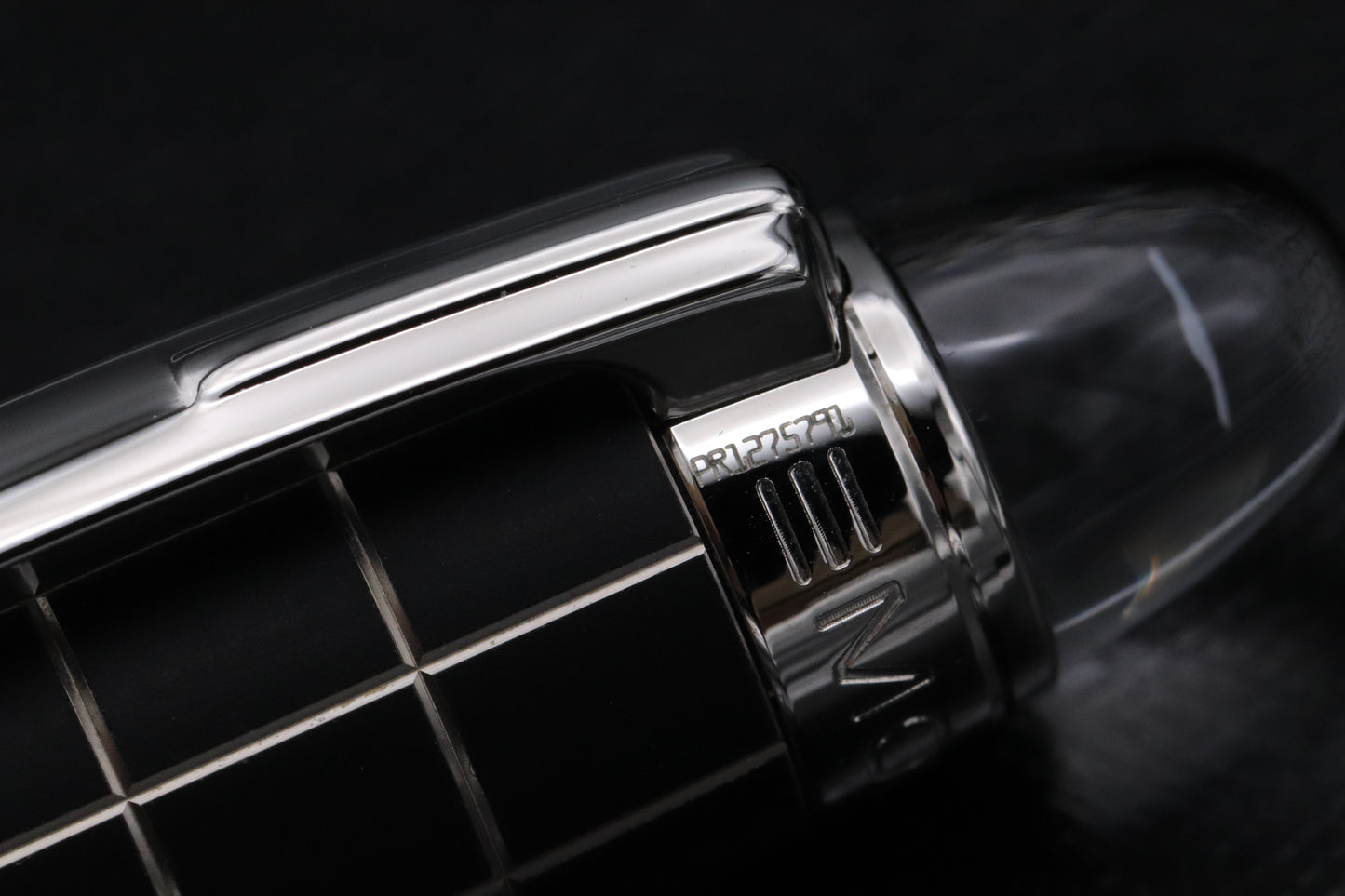 Montblanc Starwalker Rubber Platinum Fountain Pen