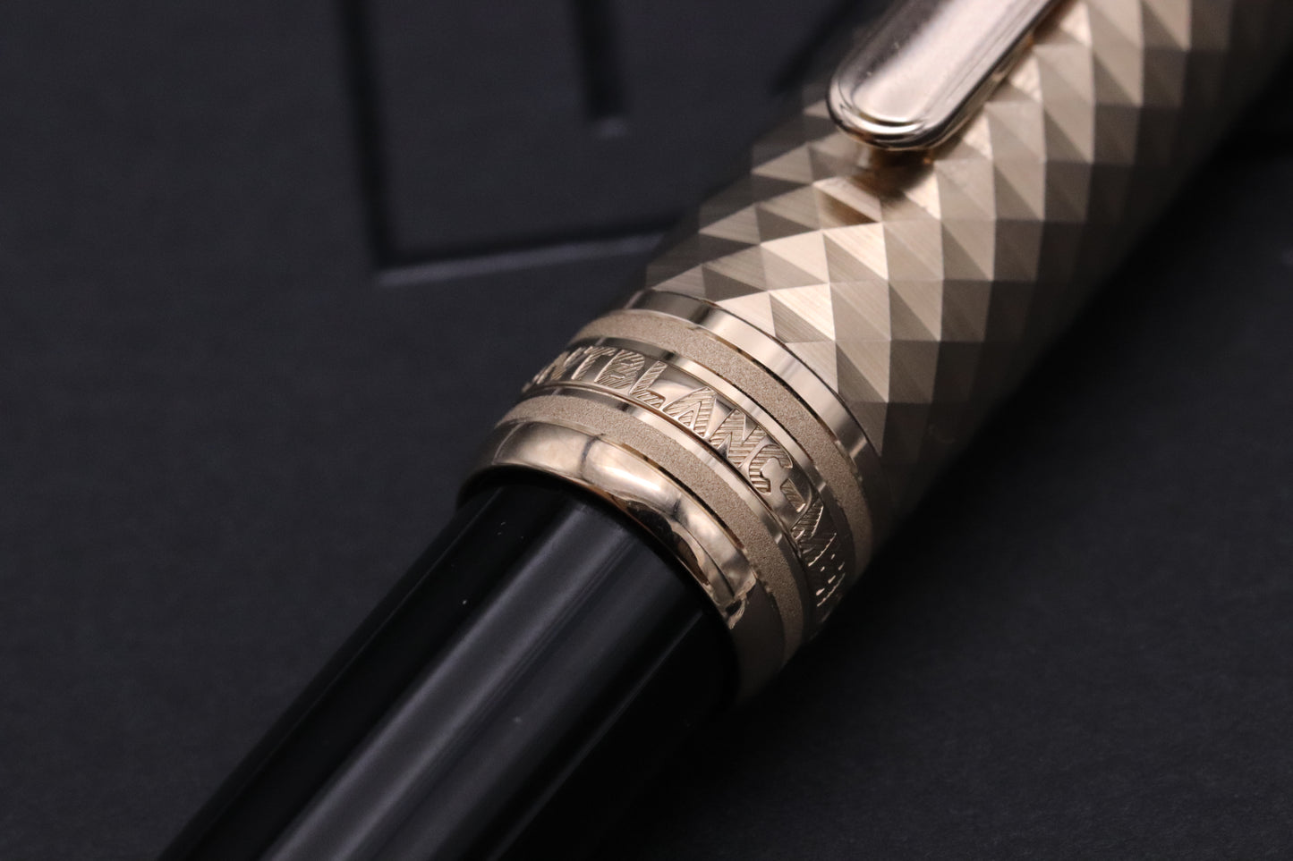 Montblanc Meisterstuck Classique Geometry Doue Rollerball / Fineliner Pen