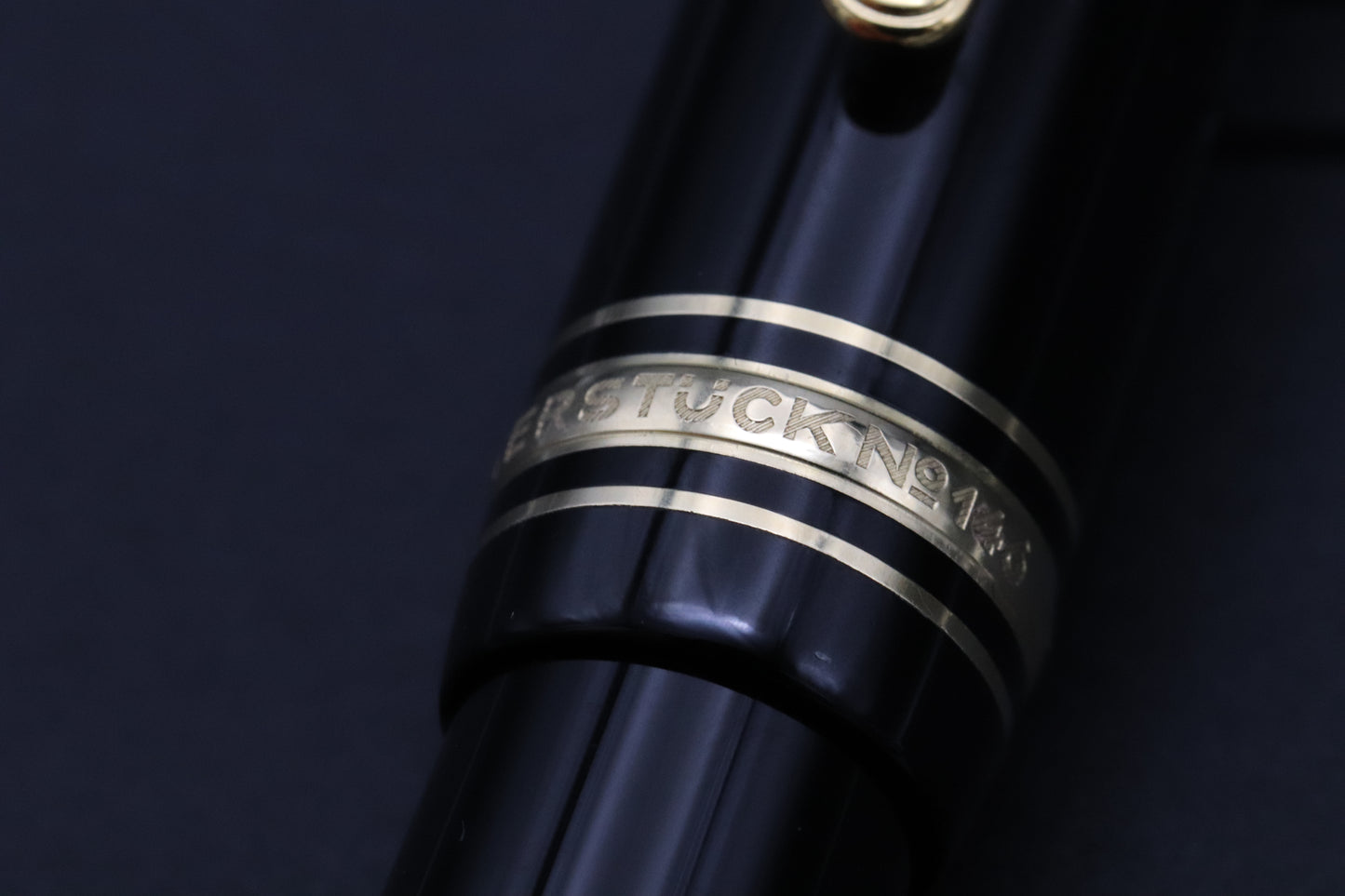 Montblanc Meisterstuck 146 LeGrand Gold Coated Fountain Pen - Monotone Nib