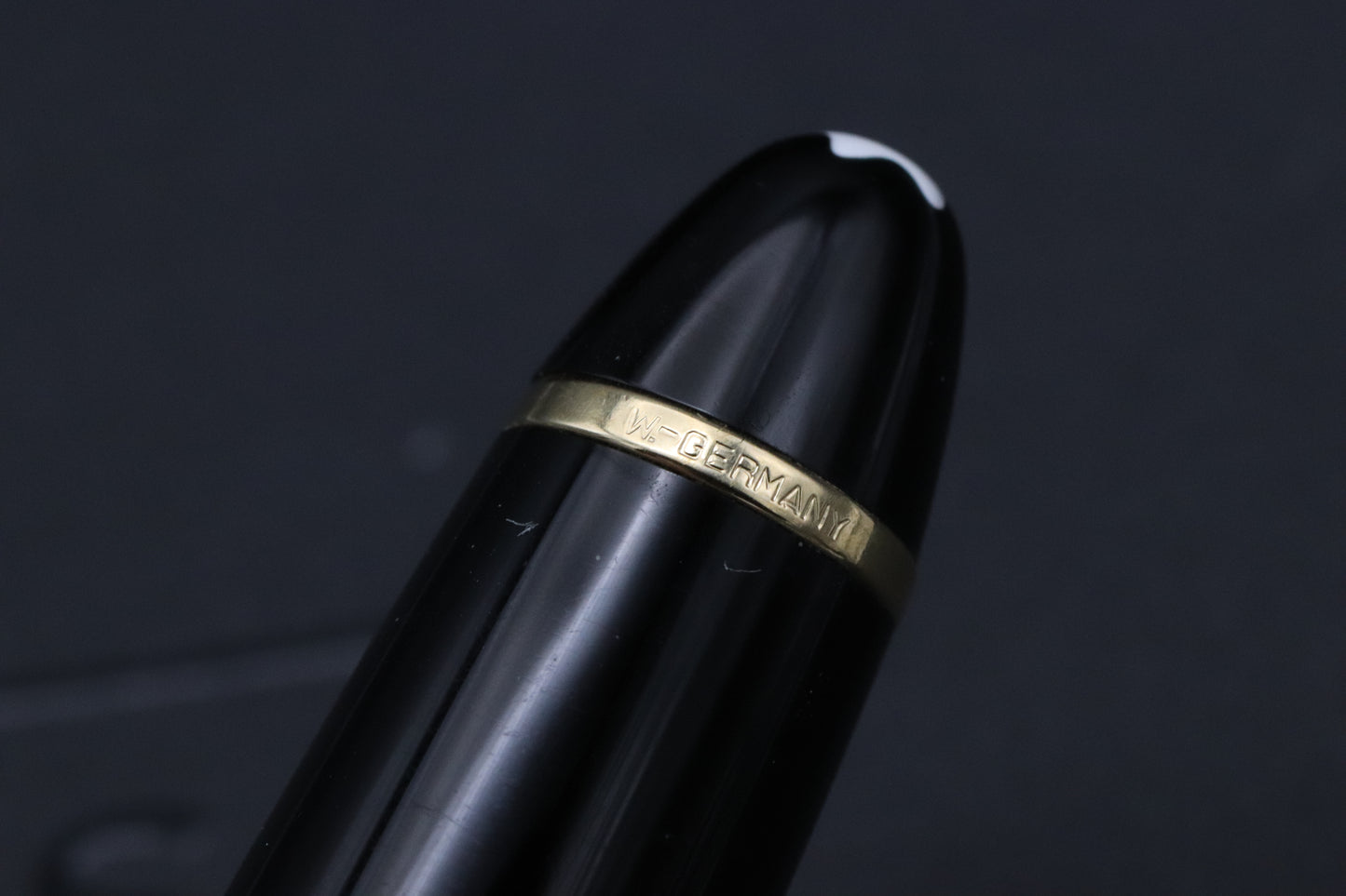 Montblanc Meisterstuck 146 LeGrand Gold Coated Fountain Pen - Fine Monotone Nib