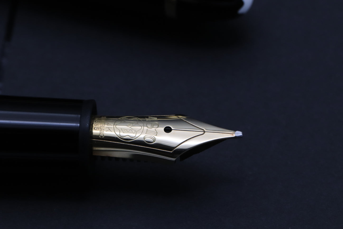 Montblanc Meisterstuck 146 LeGrand Gold Coated Fountain Pen - OB Monotone Nib