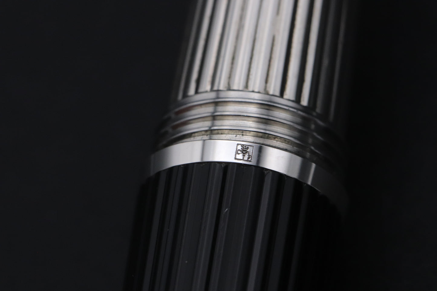Cartier Louis Cartier Black Godron Fountain Pen
