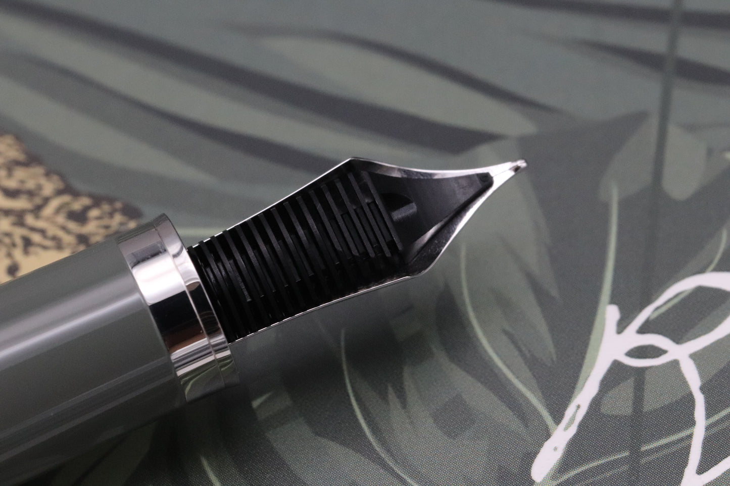 Montblanc Writers Edition Rudyard Kipling Fountain Pen - Fine Nib