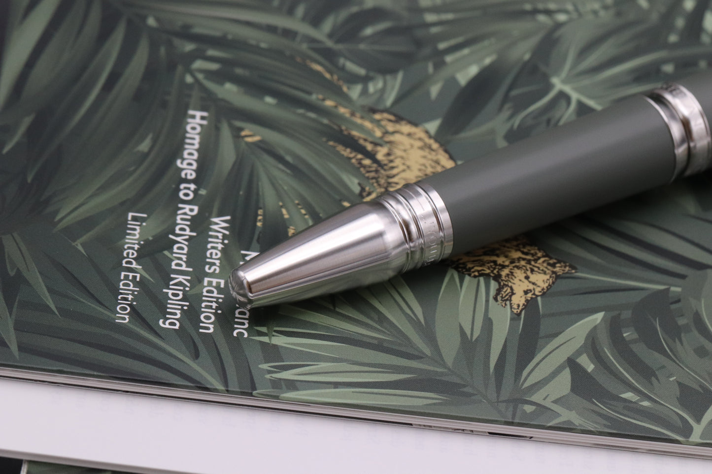 Montblanc Writers Edition Rudyard Kipling Fountain Pen - Fine Nib
