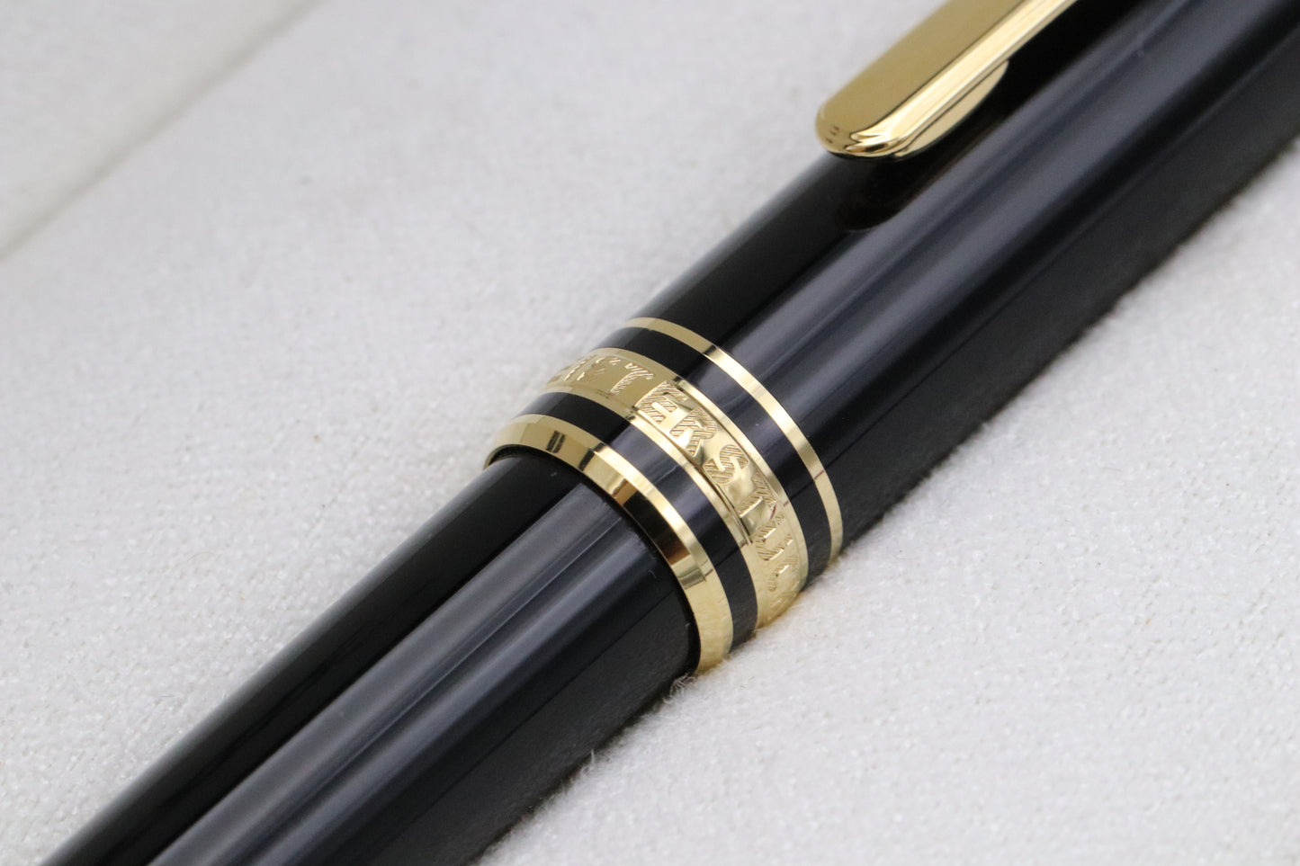 Montblanc Meisterstück 164 Classique Gold-Coated Ballpoint Pen - UNUSED