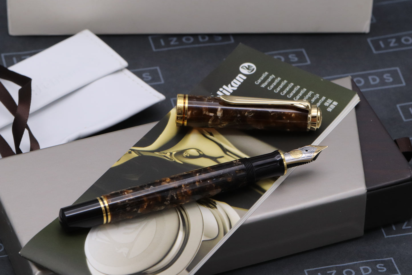 Pelikan Souveran M800 Renaissance Brown Fountain Pen - UNUSED - EF Nib