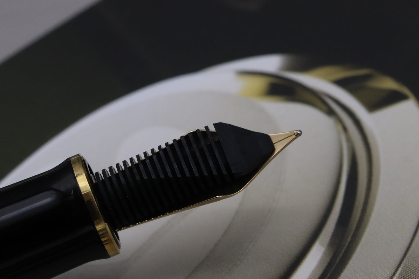 Pelikan Souveran M800 Renaissance Brown Fountain Pen - UNUSED - EF Nib