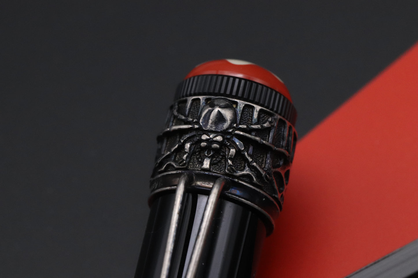 Montblanc Heritage Rouge et Noir Metamorphosis Black Ballpoint Pen - UNUSED
