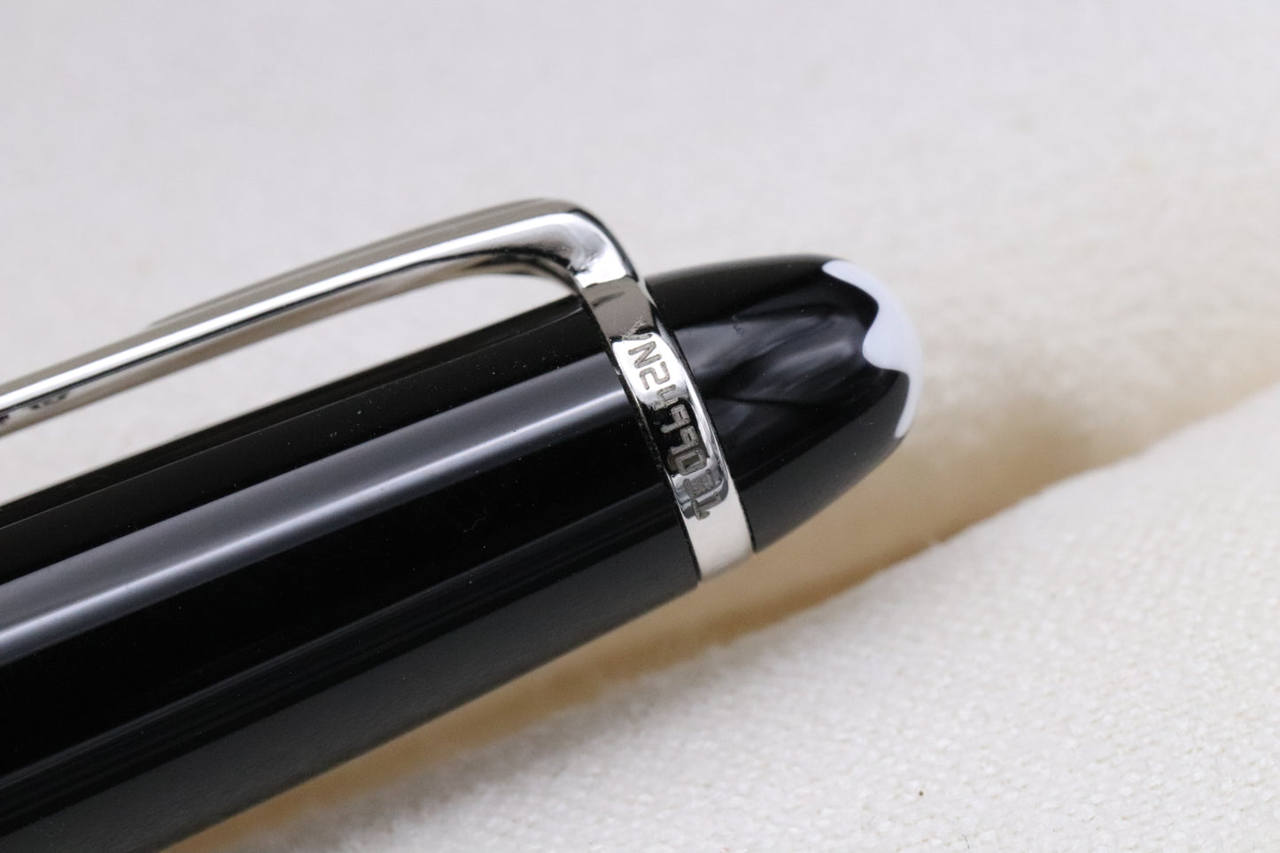 Montblanc Meisterstück 164 Classique Platinum-Coated Ballpoint Pen